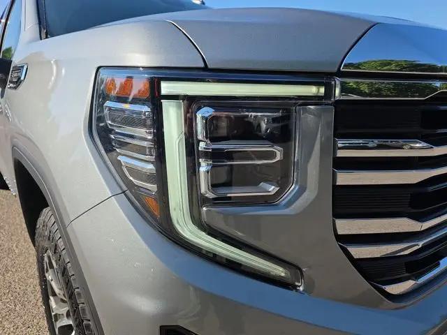 2025 GMC Sierra 1500 4WD Crew Cab Short Box SLT