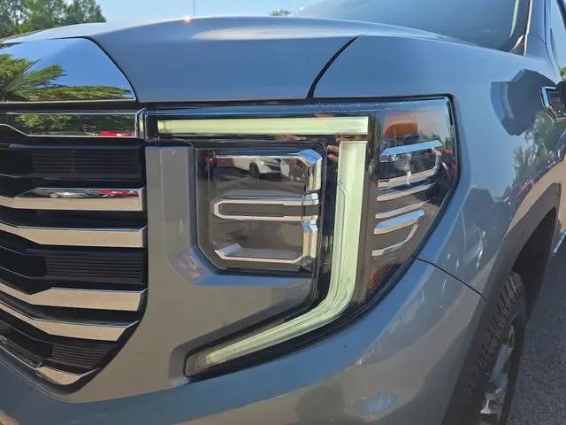 2025 GMC Sierra 1500 4WD Crew Cab Short Box SLT