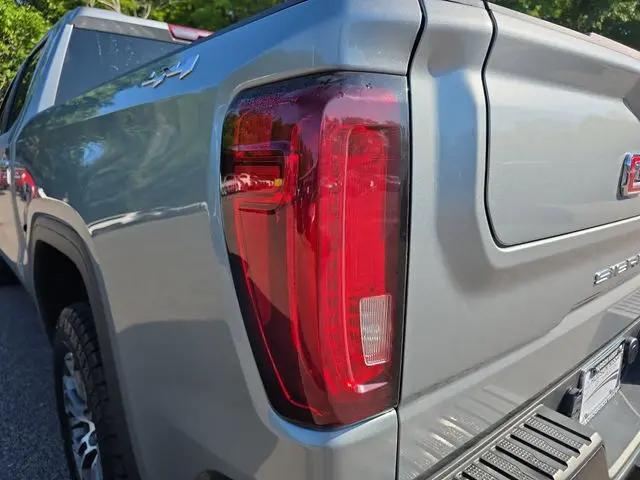 2025 GMC Sierra 1500 4WD Crew Cab Short Box SLT
