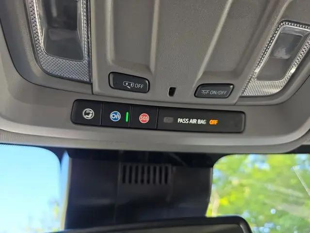 2025 GMC Sierra 1500 4WD Crew Cab Short Box SLT