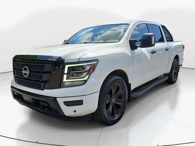 2023 Nissan Titan Crew Cab SV 4x2