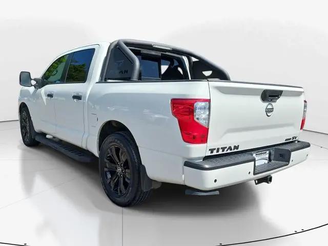 2023 Nissan Titan Crew Cab SV 4x2