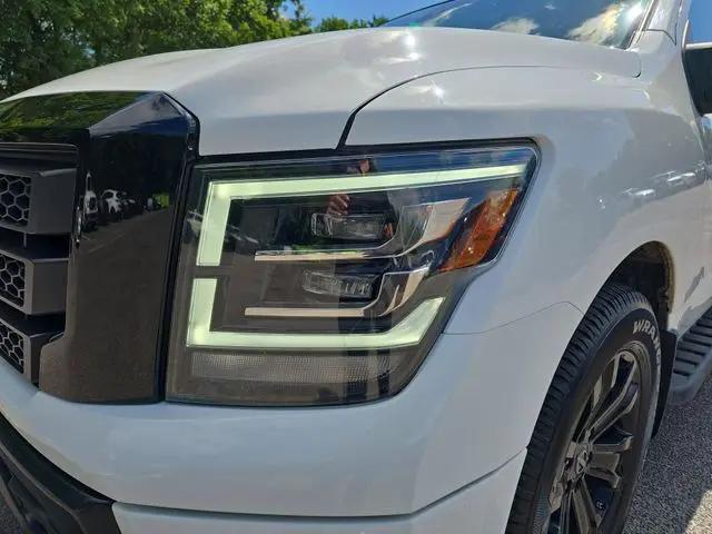 2023 Nissan Titan Crew Cab SV 4x2