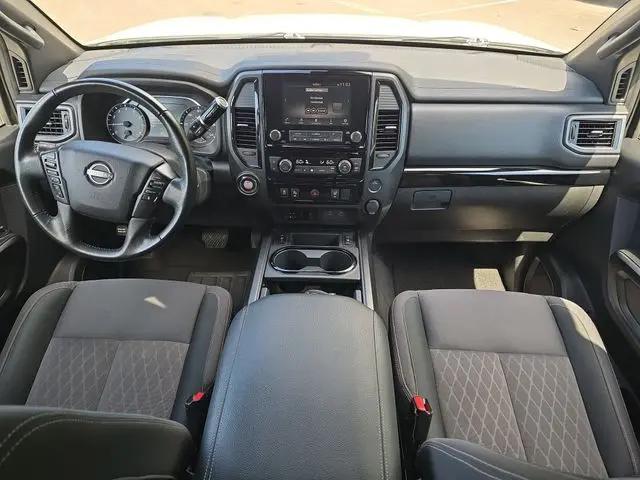 2023 Nissan Titan Crew Cab SV 4x2