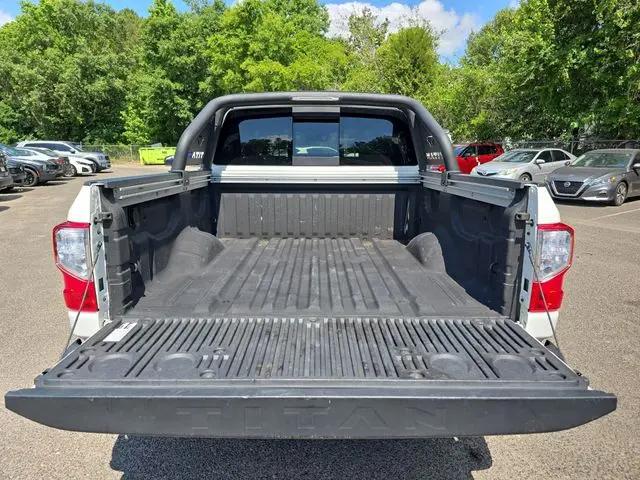 2023 Nissan Titan Crew Cab SV 4x2