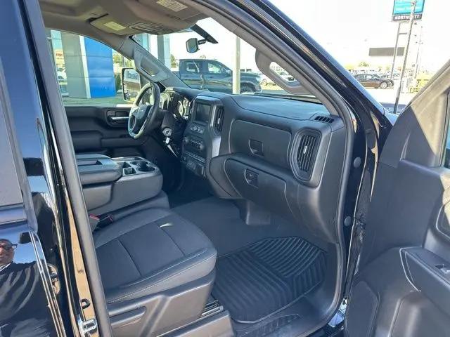 2023 Chevrolet Silverado 2500HD 4WD Crew Cab Standard Bed Custom