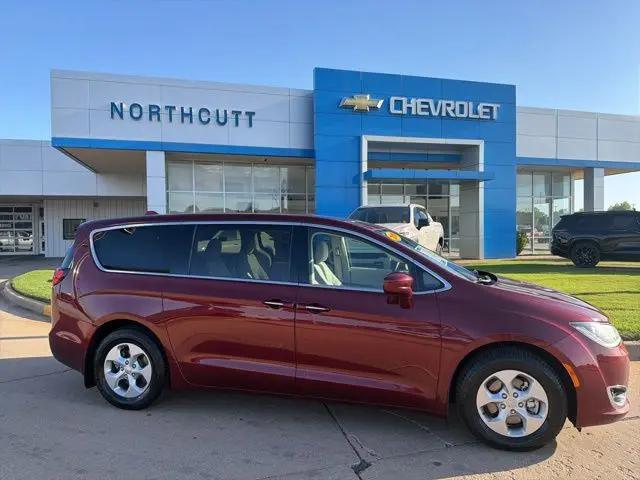 2018 Chrysler Pacifica Hybrid Touring Plus for sale in Enid, OK