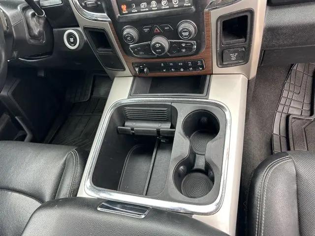 2017 Ram 3500 Laramie Crew Cab 4x2 8' Box