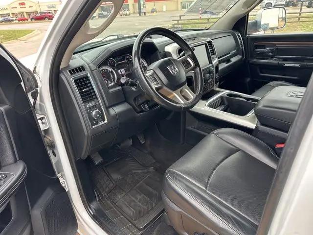 2017 Ram 3500 Laramie Crew Cab 4x2 8' Box