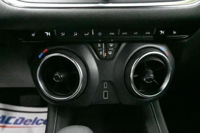 2025 Chevrolet Blazer AWD 2LT