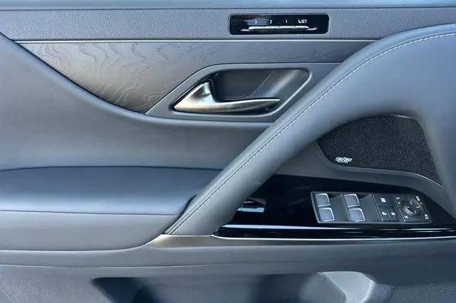 2026 Lexus LX Luxury