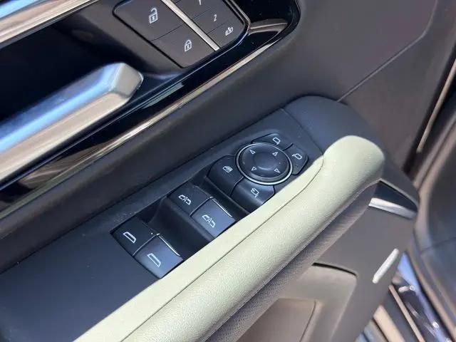 2026 Chevrolet Suburban High Country, 4WD