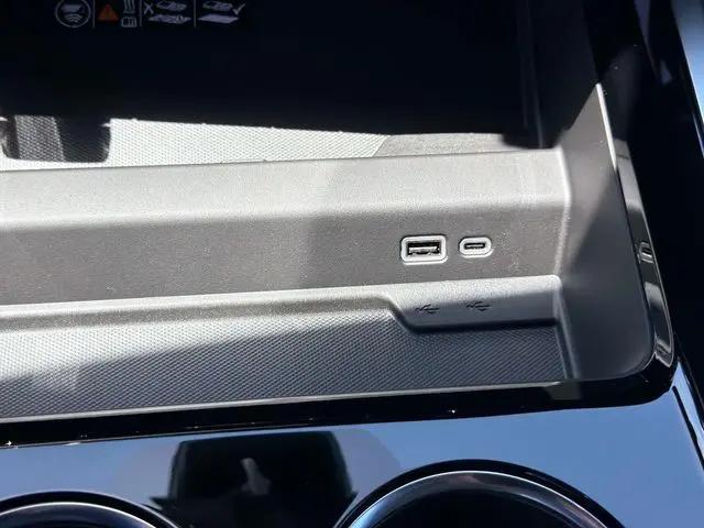 2026 Chevrolet Suburban High Country, 4WD