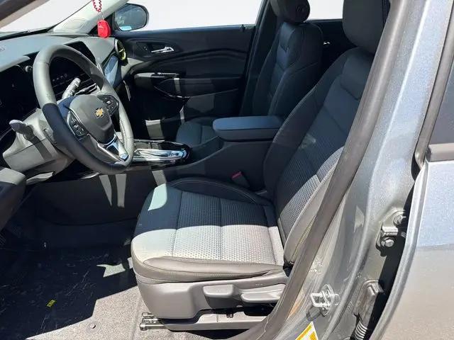 2026 Chevrolet Trax FWD LT