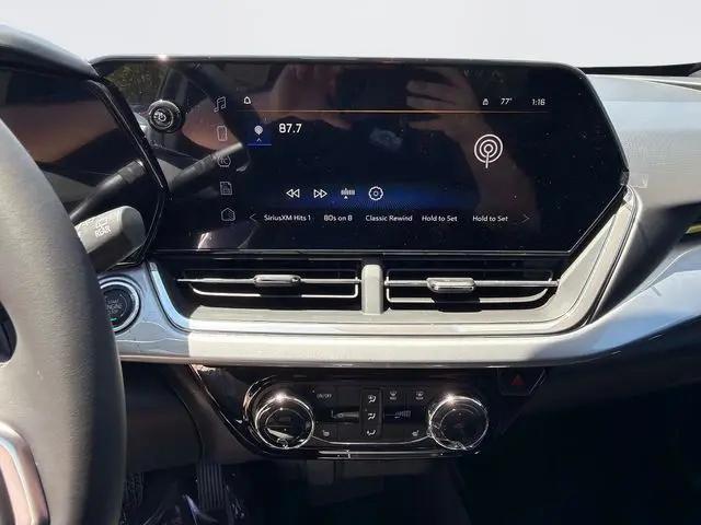2026 Chevrolet Trax FWD LT
