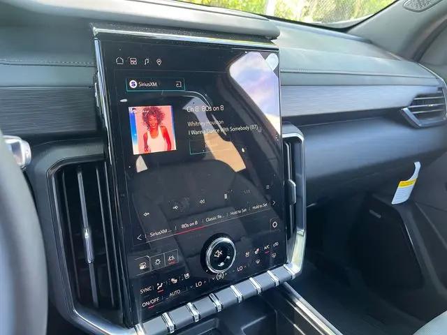 2026 GMC Acadia AT4 AWD