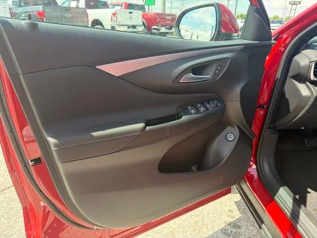 2026 Buick NV Preferred FWD