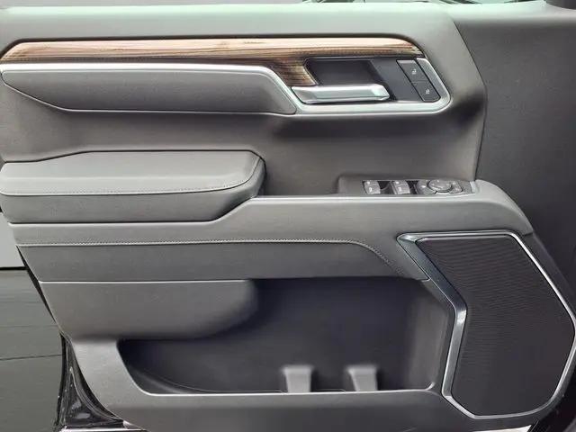 2026 Chevrolet Silverado 1500 4WD Crew Cab Standard Bed LT