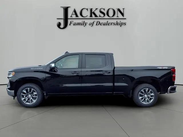 2026 Chevrolet Silverado 1500 4WD Crew Cab Standard Bed LT