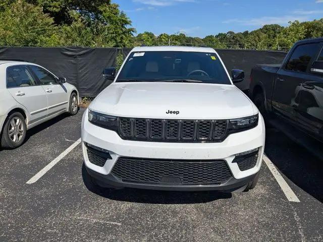 2025 Jeep Grand Cherokee Limited 4x4