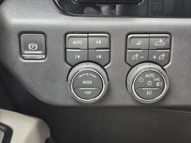 2026 Chevrolet Silverado 1500 4WD Crew Cab Short Bed ZR2