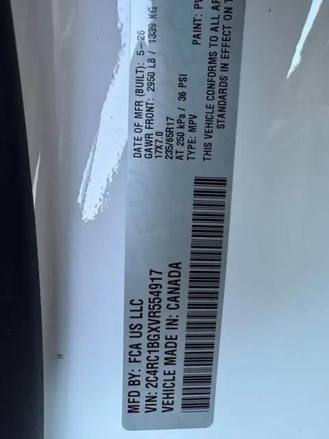 2027 Chrysler Pacifica Select