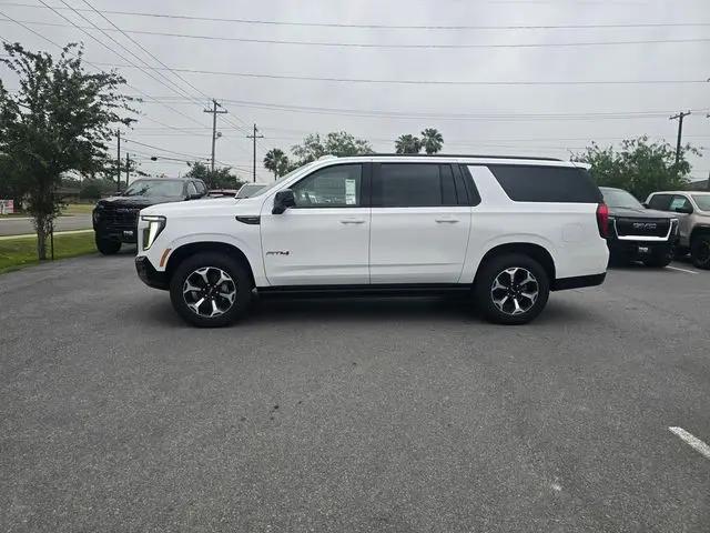 2026 GMC Yukon XL 4WD AT4