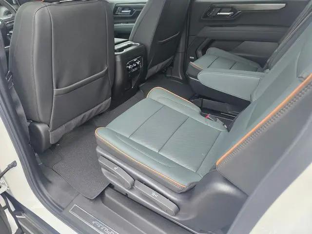 2026 GMC Yukon XL 4WD AT4