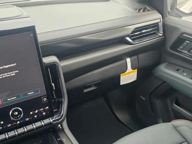 2026 GMC Yukon XL 4WD AT4