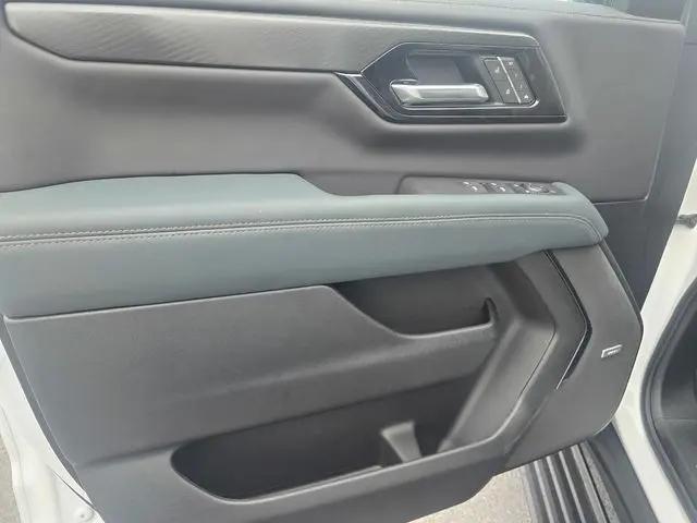 2026 GMC Yukon XL 4WD AT4