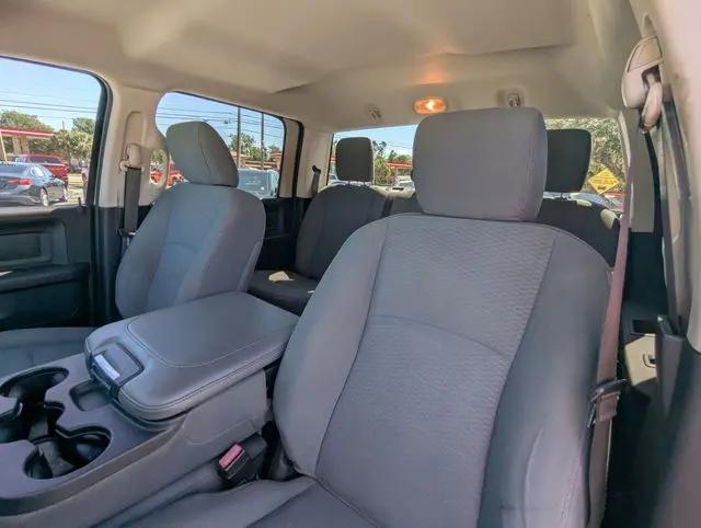2018 Ram 1500 Express Crew Cab 4x2 5'7" Box