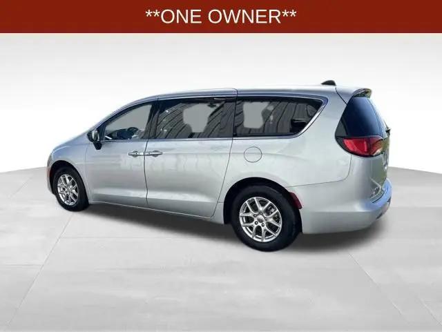 2024 Chrysler Voyager LX