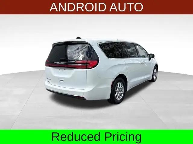 2023 Chrysler Pacifica Touring