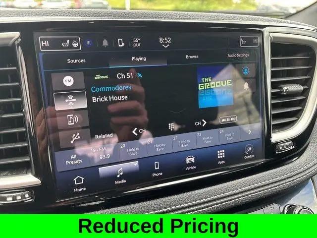 2023 Chrysler Pacifica Touring