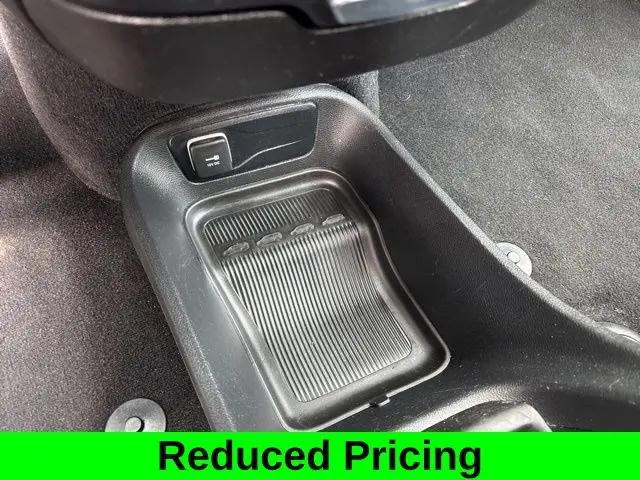 2023 Chrysler Pacifica Touring
