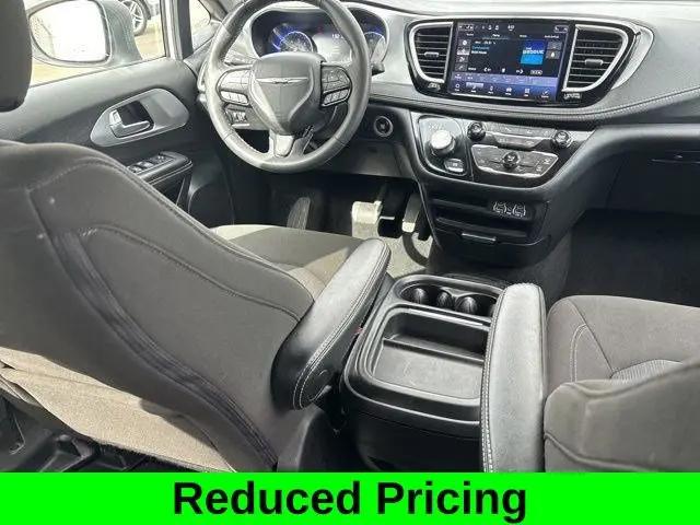 2023 Chrysler Pacifica Touring
