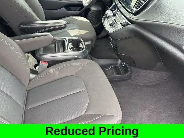 2023 Chrysler Pacifica Touring