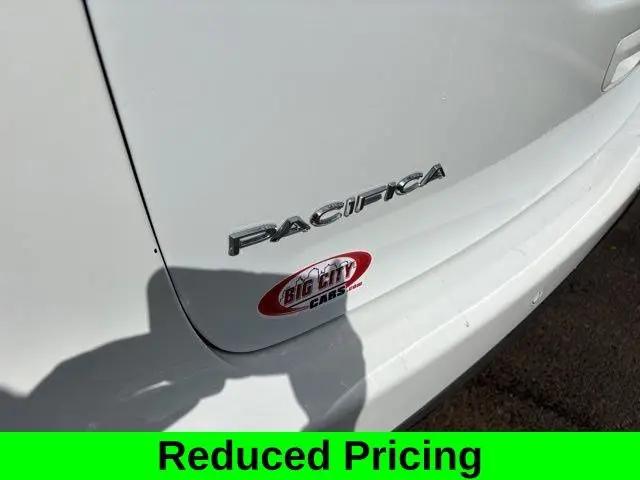 2023 Chrysler Pacifica Touring