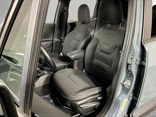 2017 Jeep Renegade Altitude FWD