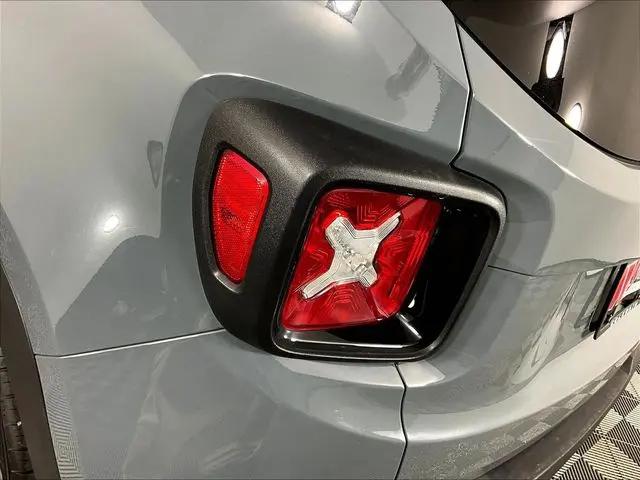 2017 Jeep Renegade Altitude FWD