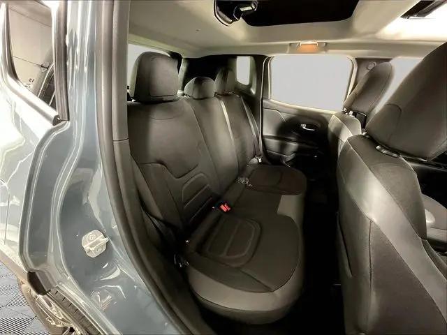 2017 Jeep Renegade Altitude FWD