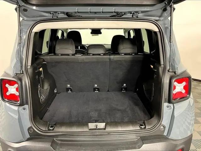 2017 Jeep Renegade Altitude FWD