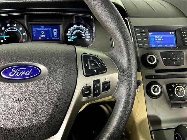2017 Ford Taurus SE