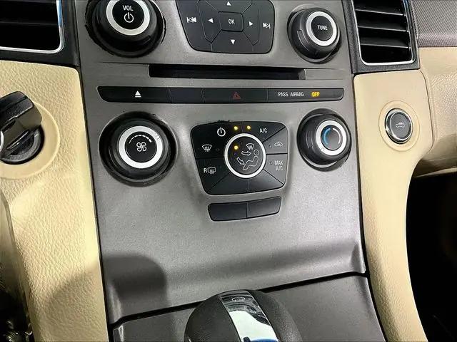 2017 Ford Taurus SE