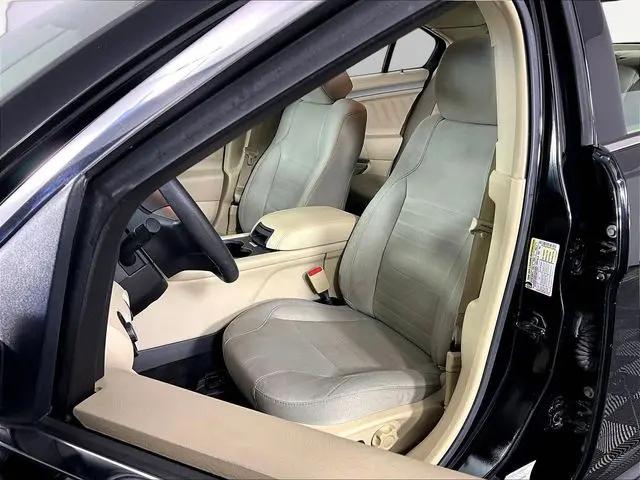 2017 Ford Taurus SE