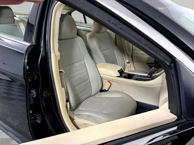 2017 Ford Taurus SE