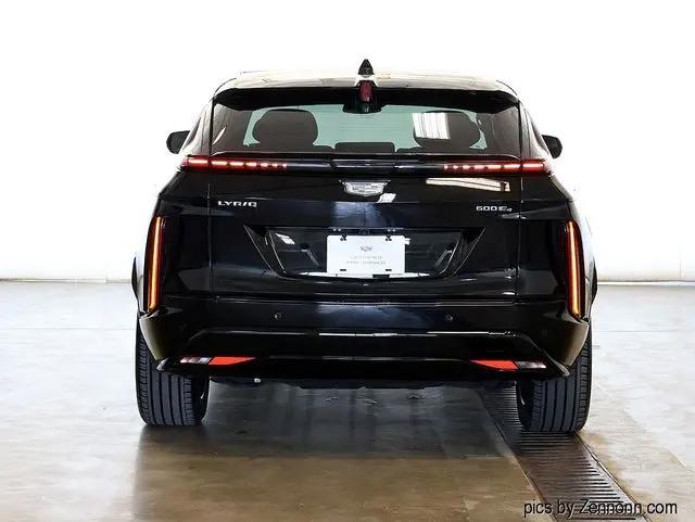 2024 Cadillac iQ Sport w/1SF