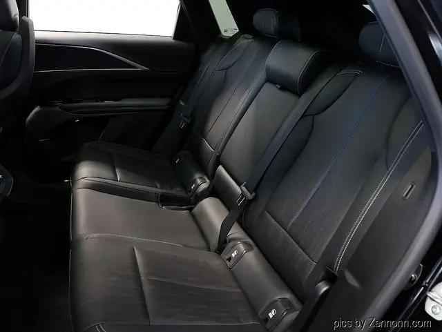 2024 Cadillac iQ Sport w/1SF