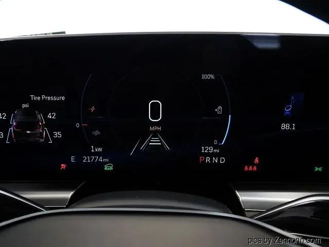 2024 Cadillac iQ Sport w/1SF