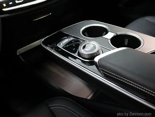 2024 Cadillac iQ Sport w/1SF